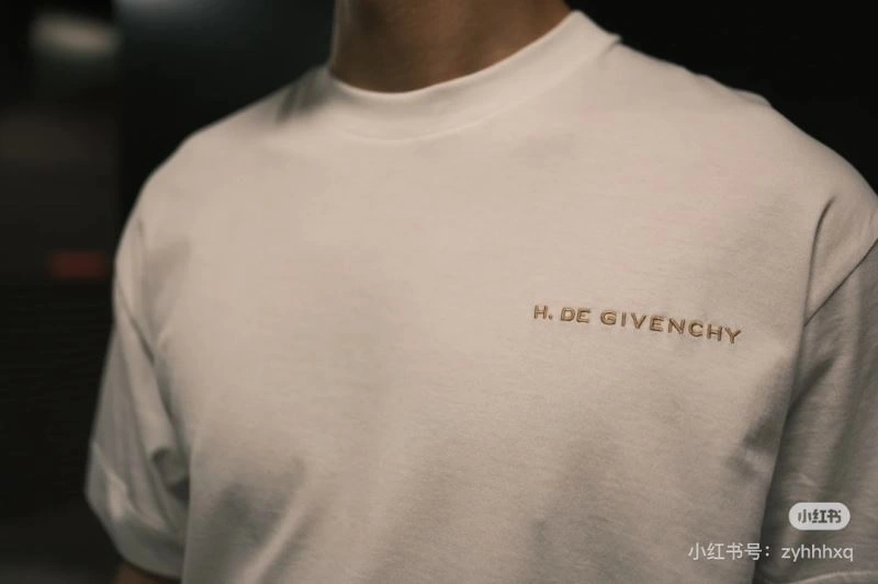 Givenchy T-Shirts Comfortable 124139