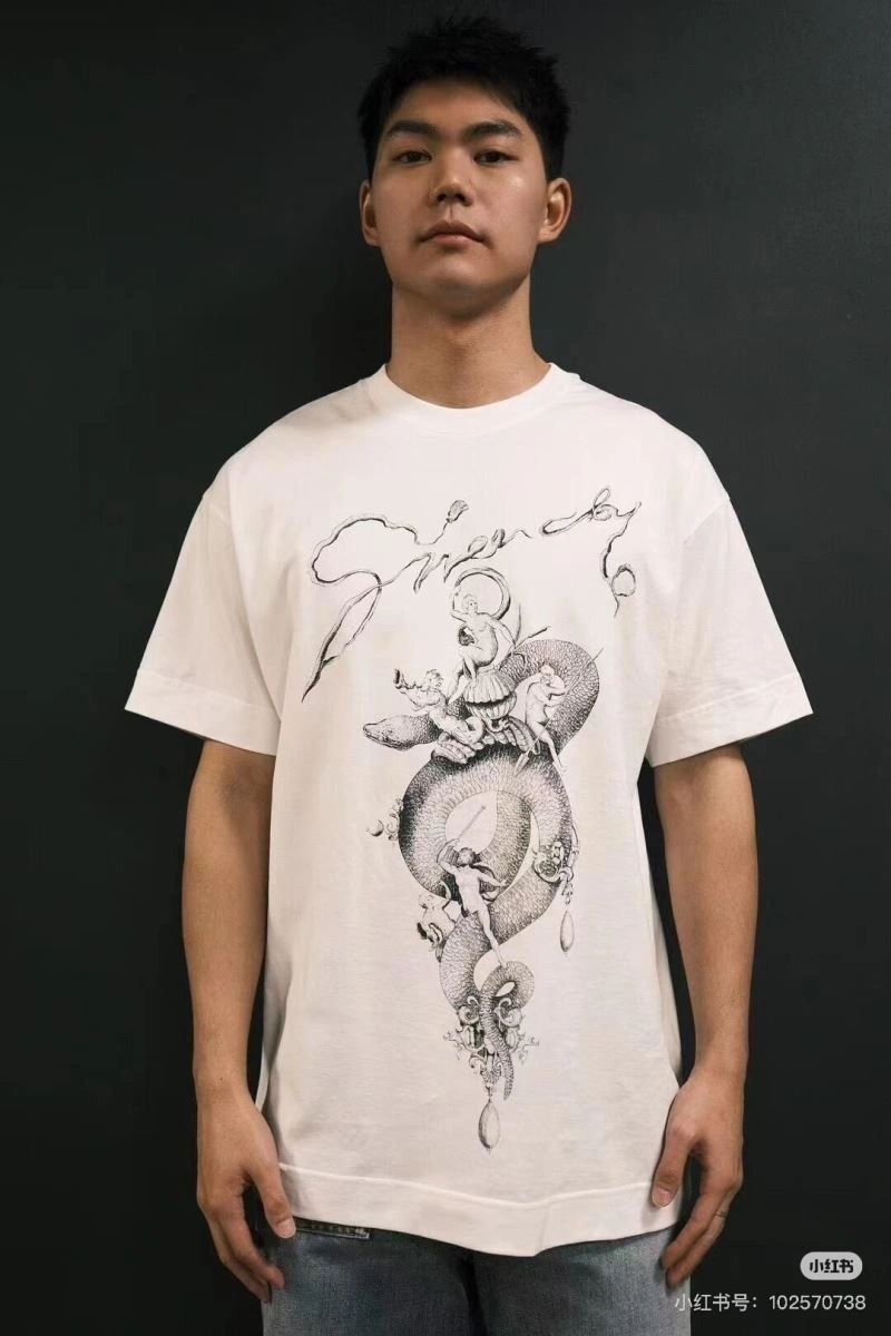 Givenchy T-Shirts FashionForward 124141