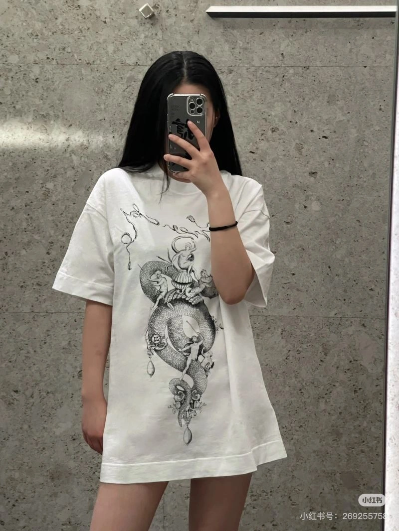Givenchy T-Shirts FashionForward 124141
