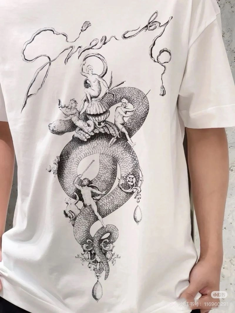 Givenchy T-Shirts FashionForward 124141