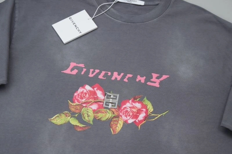 Givenchy T-Shirts Practical 124133