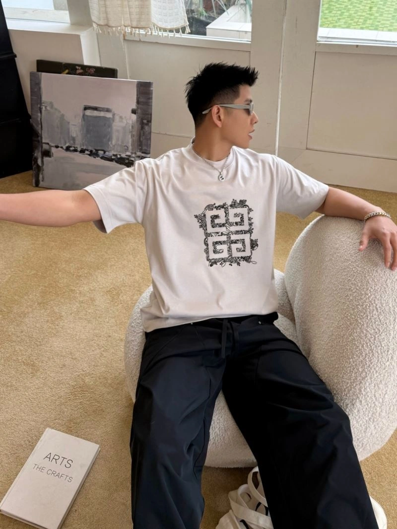 Givenchy T-Shirts EyeCatching 124116