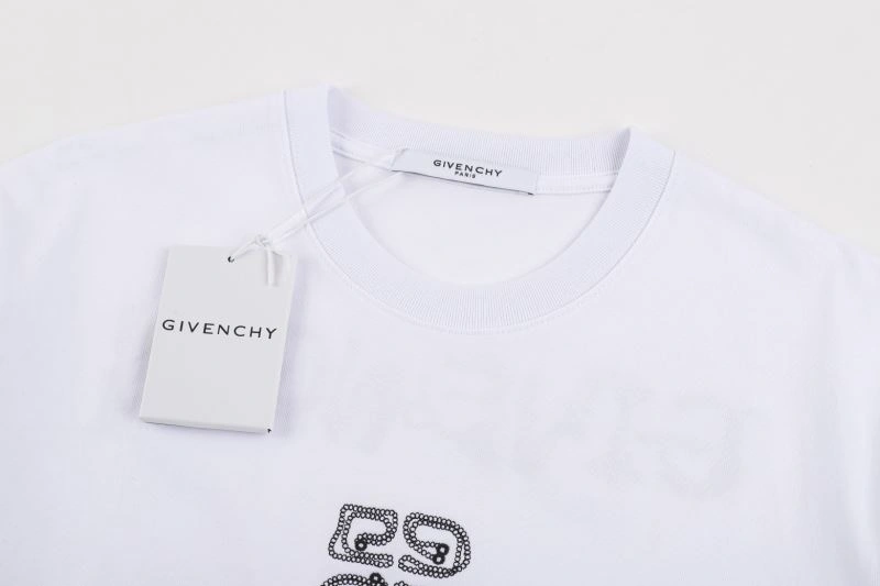 Seasonal Givenchy T-Shirts 124119