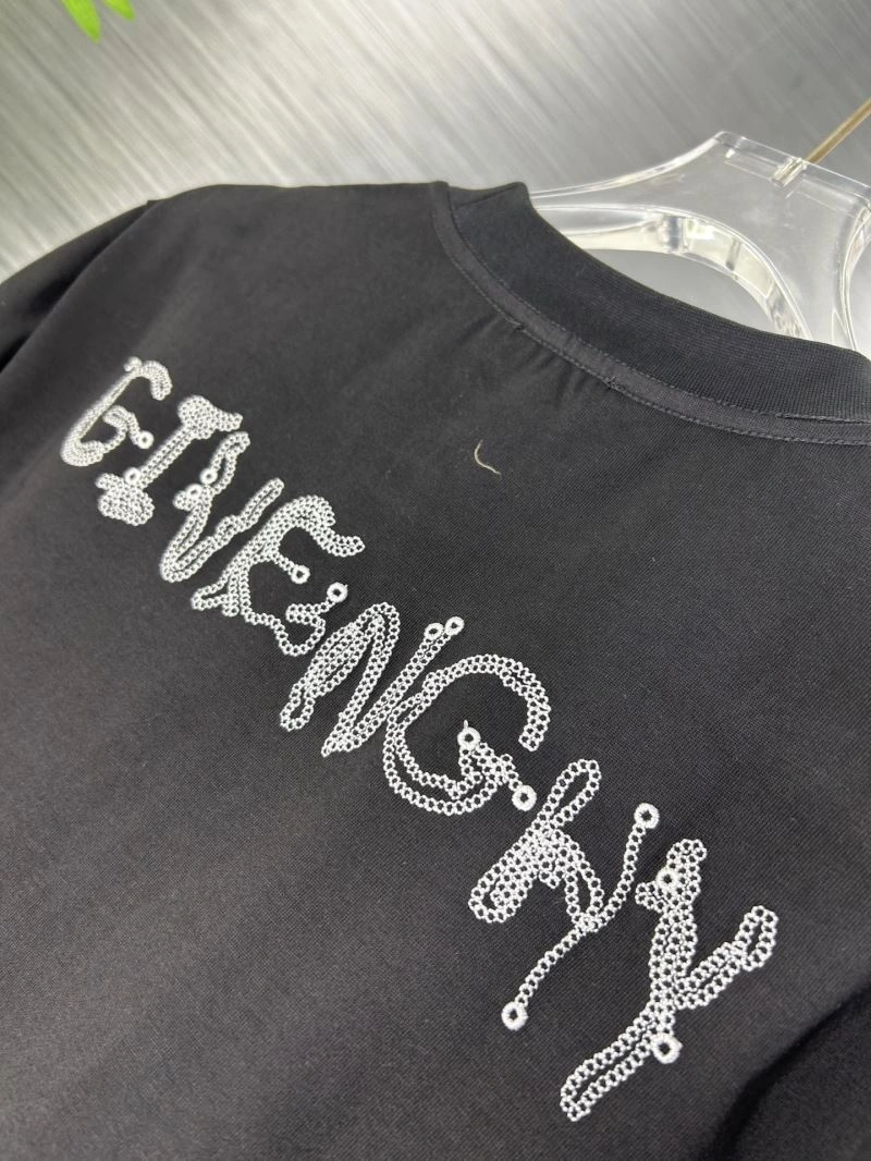 Tailored Givenchy T-Shirts 124135