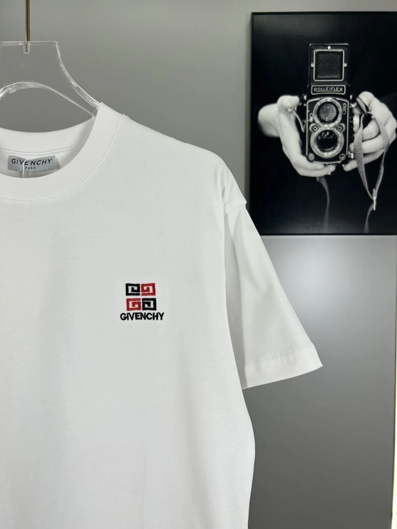 Givenchy T-Shirts Lightweight 124132