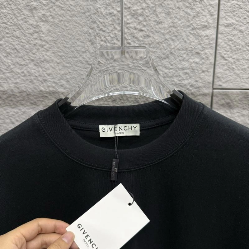 Givenchy T-Shirts FlexibleFit 124138