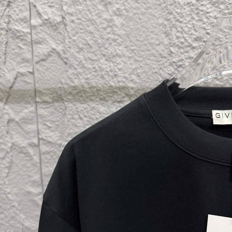 Givenchy T-Shirts FlexibleFit 124138