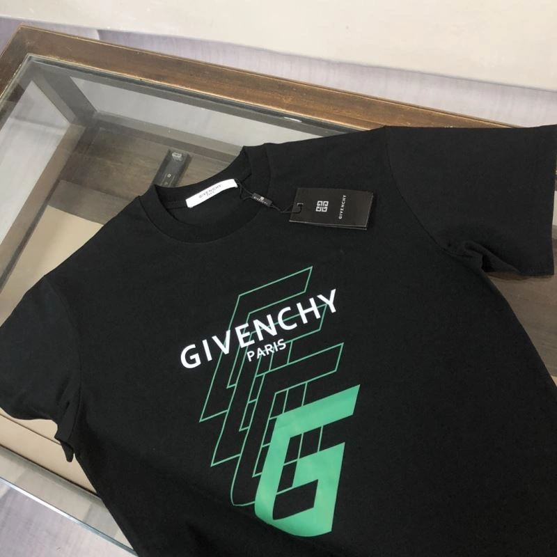 Givenchy T-Shirts Versatile 123499