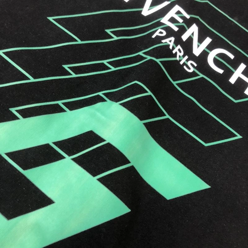 Givenchy T-Shirts Versatile 123499