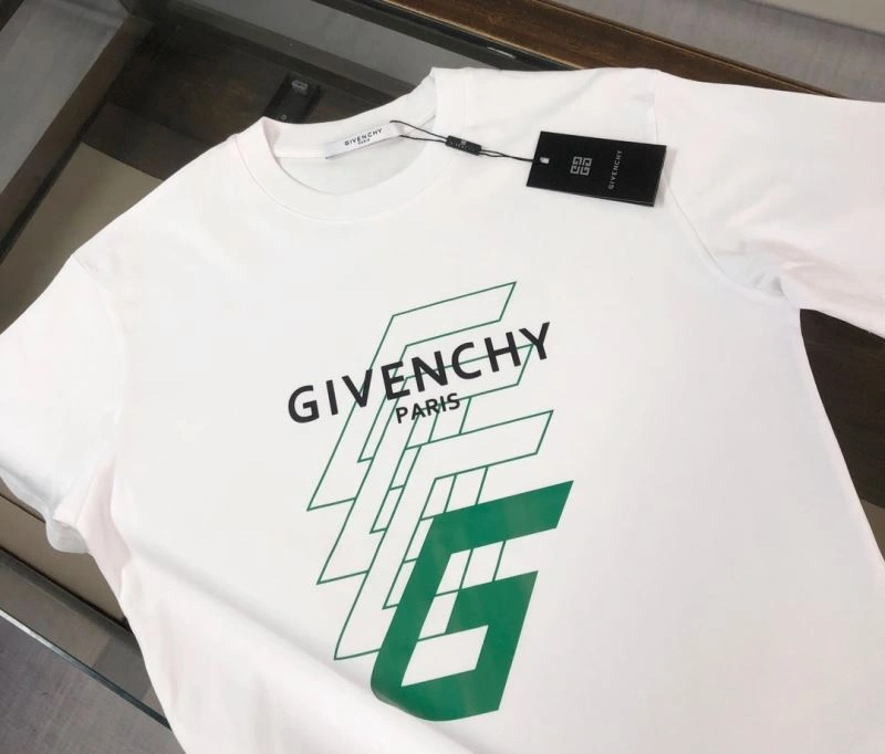 Versatile Givenchy T-Shirts 123500