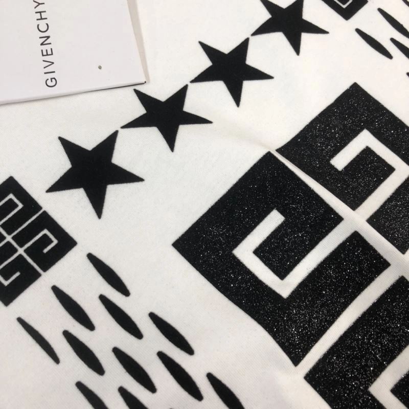 Compact Givenchy T-Shirts 124167