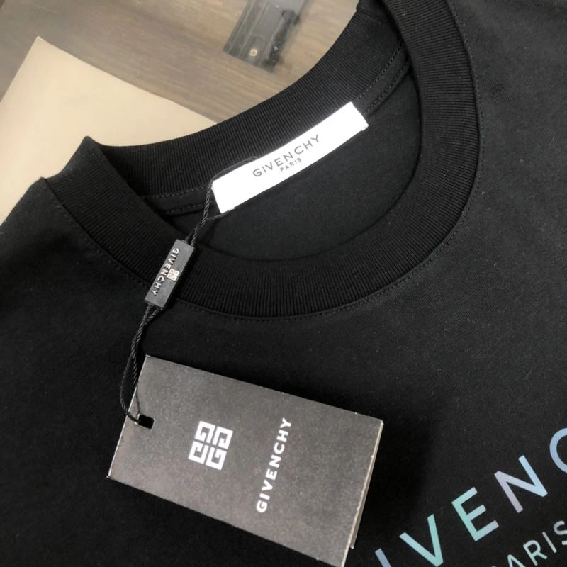 Elegant Givenchy T-Shirts 124159