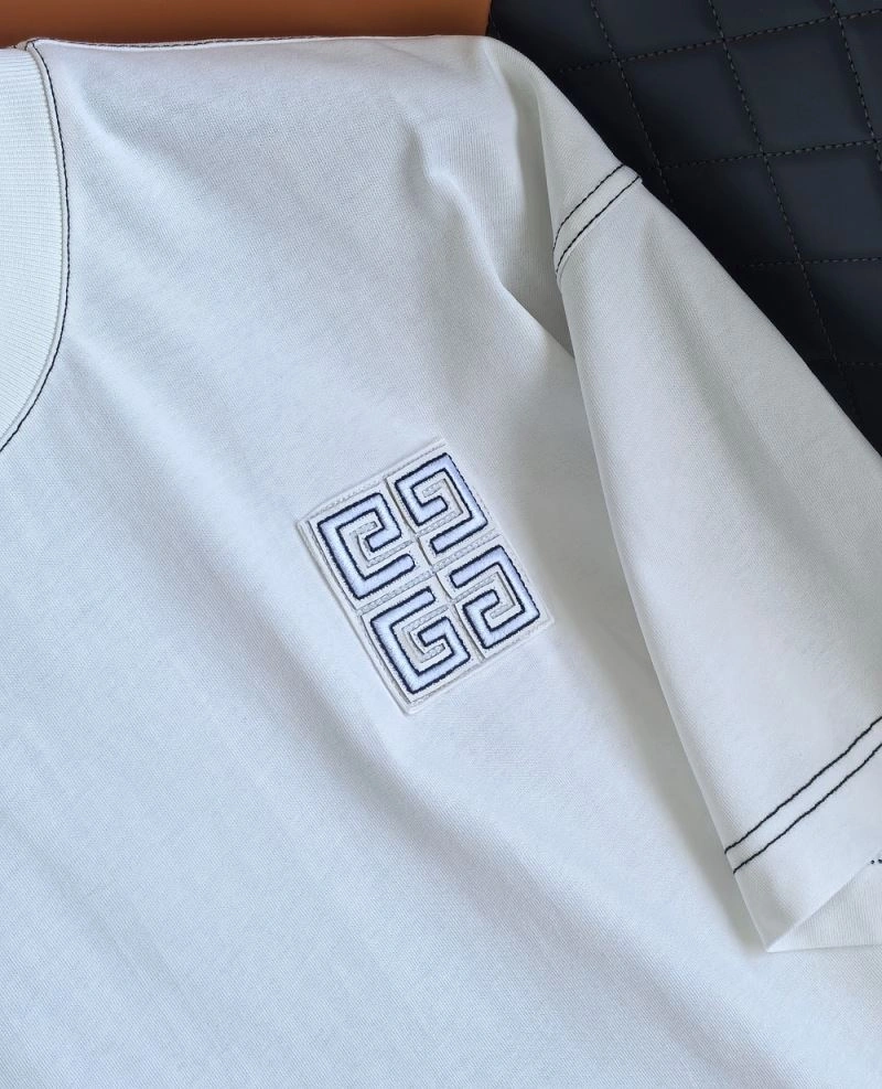 Givenchy T-Shirts EasyMatch 124162