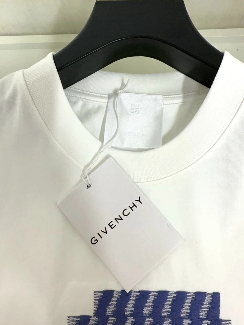 Givenchy T-Shirts Efficient 124070