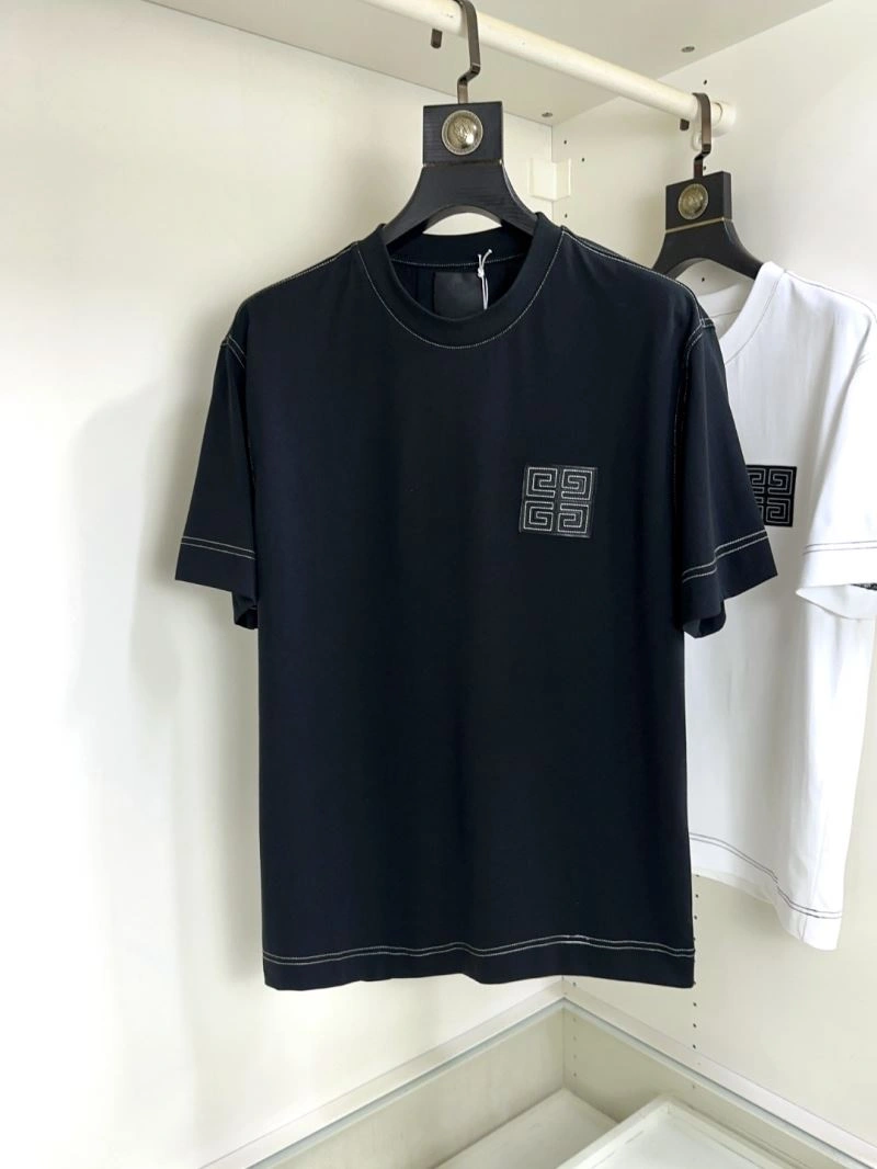 Unisex Givenchy T-Shirts 124097