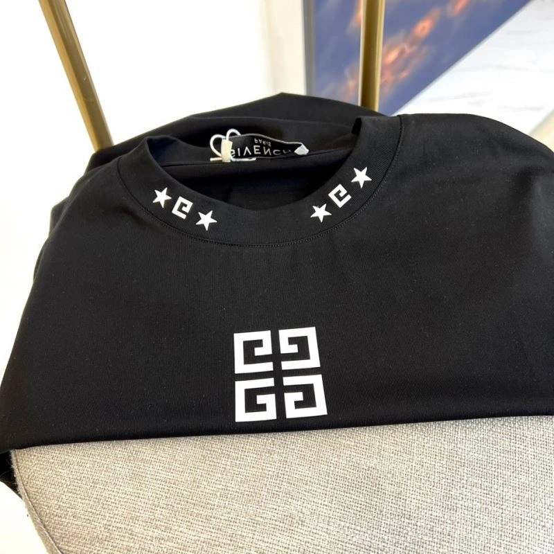 Givenchy T-Shirts Sophisticated 124059