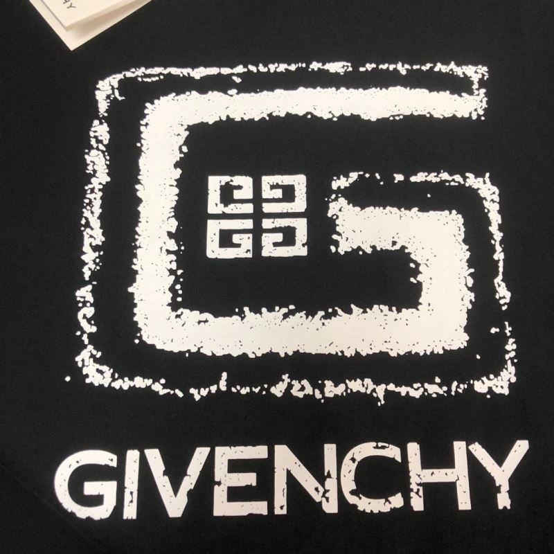 Durable Givenchy T-Shirts 124057