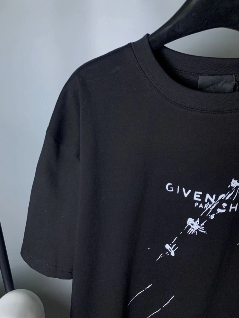 Givenchy T-Shirts Flexible 124055