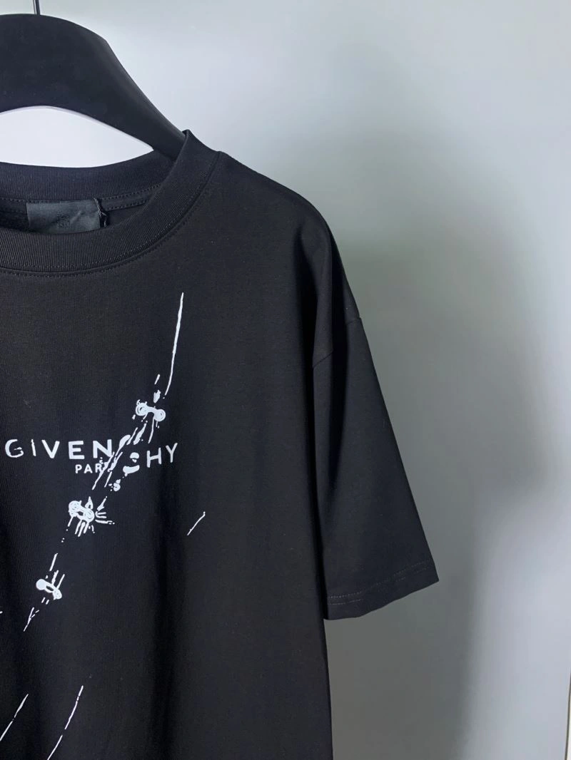 Givenchy T-Shirts Flexible 124055