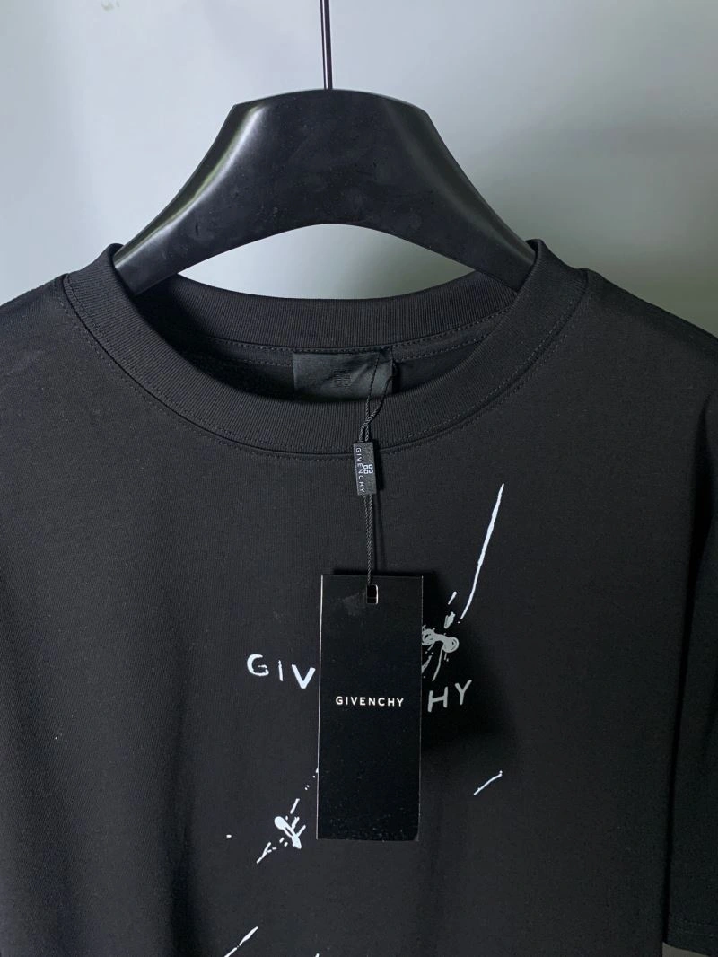 Givenchy T-Shirts Flexible 124055