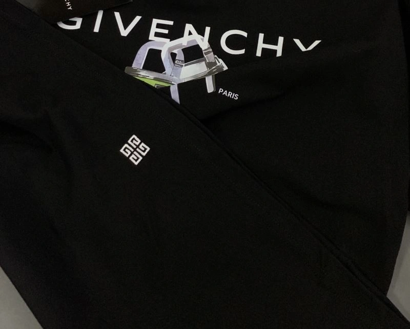 Givenchy T-Shirts EasyMatch 124049