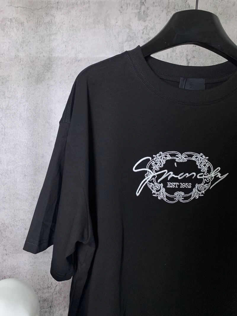 Upgraded Givenchy T-Shirts 124037