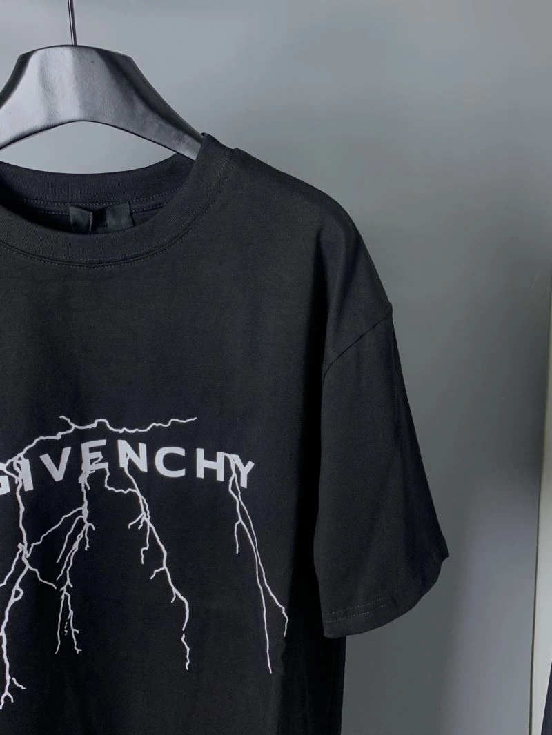 Givenchy T-Shirts FashionForward 124035