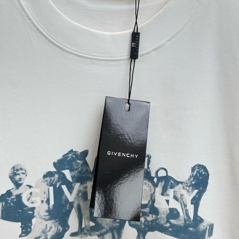 TravelReady Givenchy T-Shirts 124041