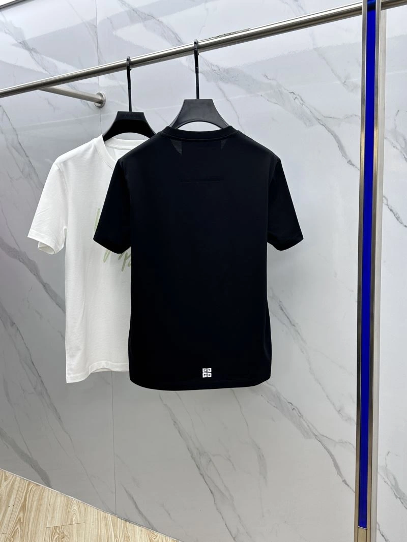 Sustainable Givenchy T-Shirts 124052