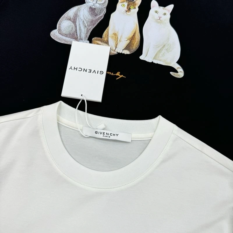 Givenchy T-Shirts Durable 124039