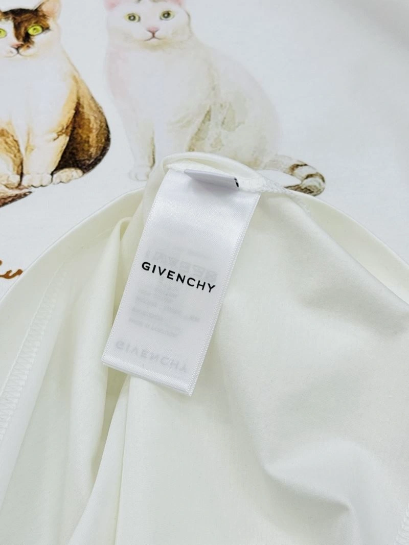 Givenchy T-Shirts Durable 124039