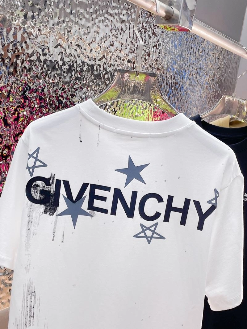 ComfortFit Givenchy T-Shirts 124028