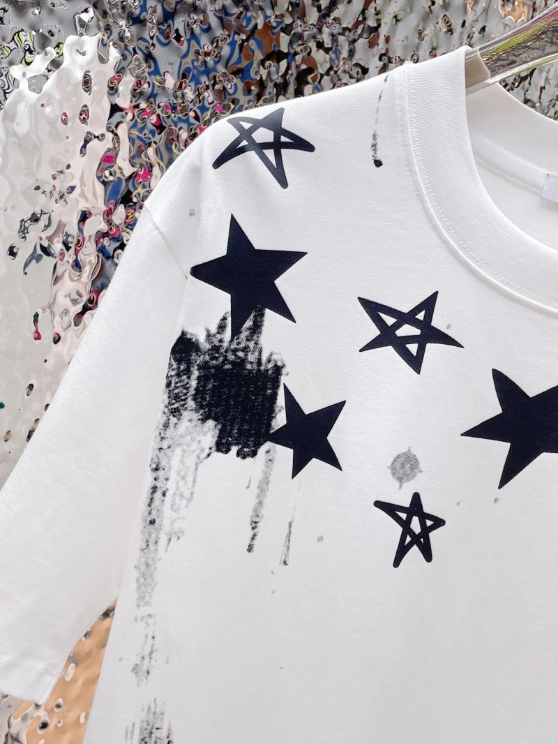 ComfortFit Givenchy T-Shirts 124028