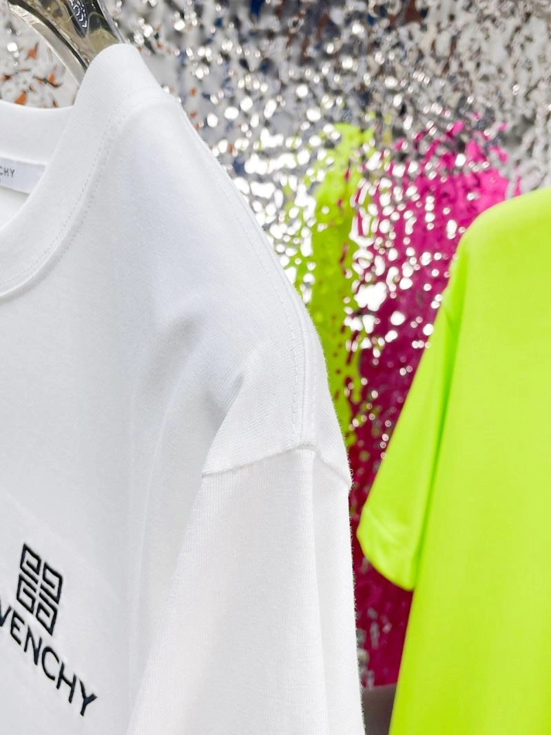 Givenchy T-Shirts Bright 124027