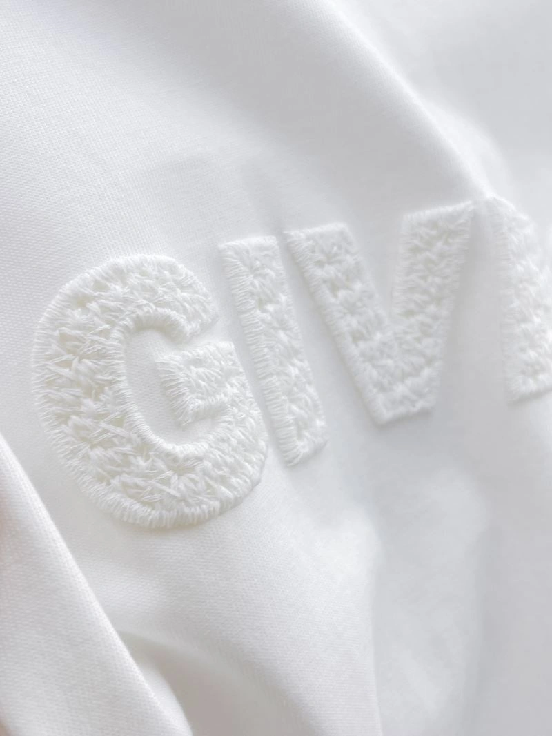 Efficient Givenchy T-Shirts 124033