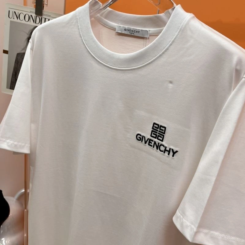 WaterResistant Givenchy T-Shirts 123994
