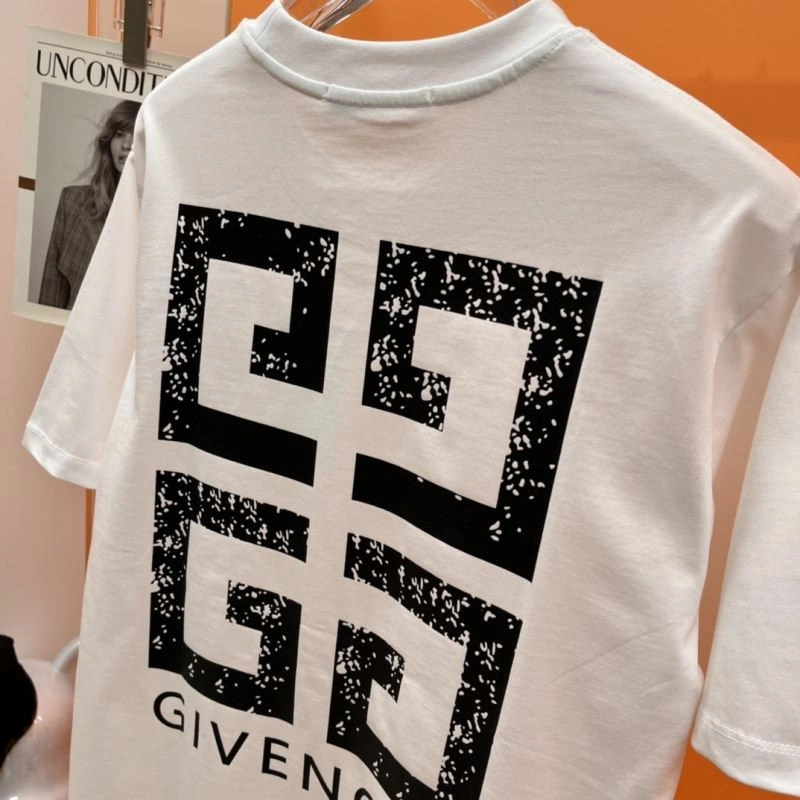 WaterResistant Givenchy T-Shirts 123994