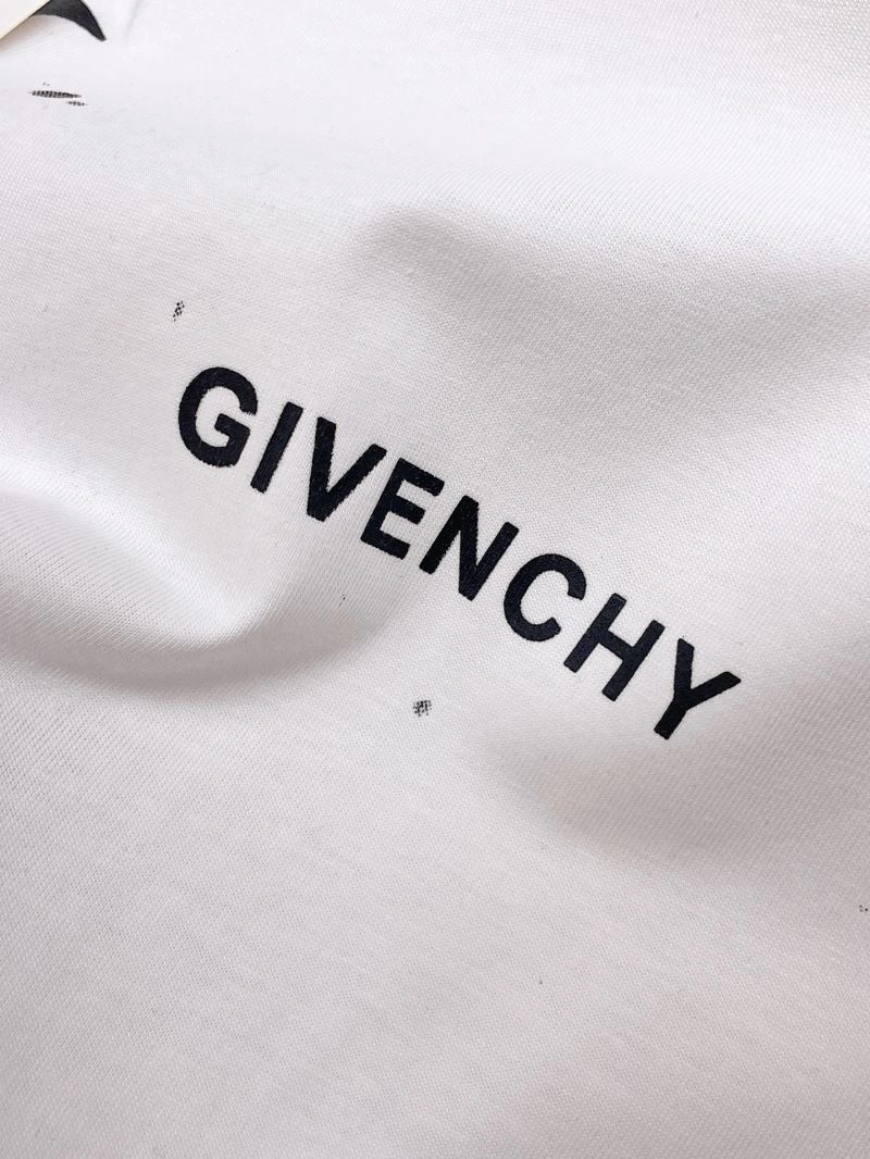 Givenchy T-Shirts Effortless 124001