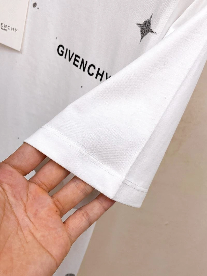 Givenchy T-Shirts Effortless 124001
