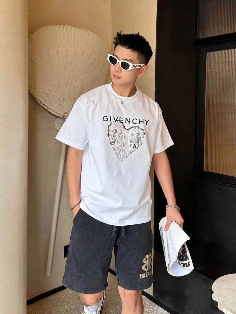 NewStyle Givenchy T-Shirts 123989