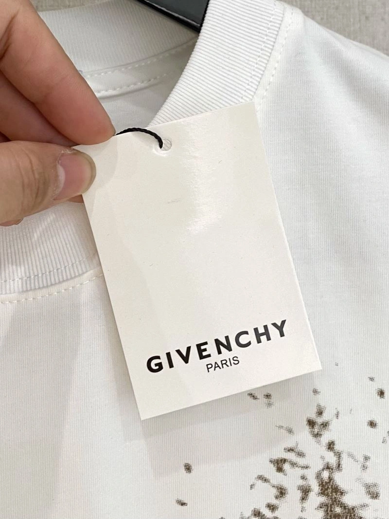 Givenchy T-Shirts Trendsetting 123978