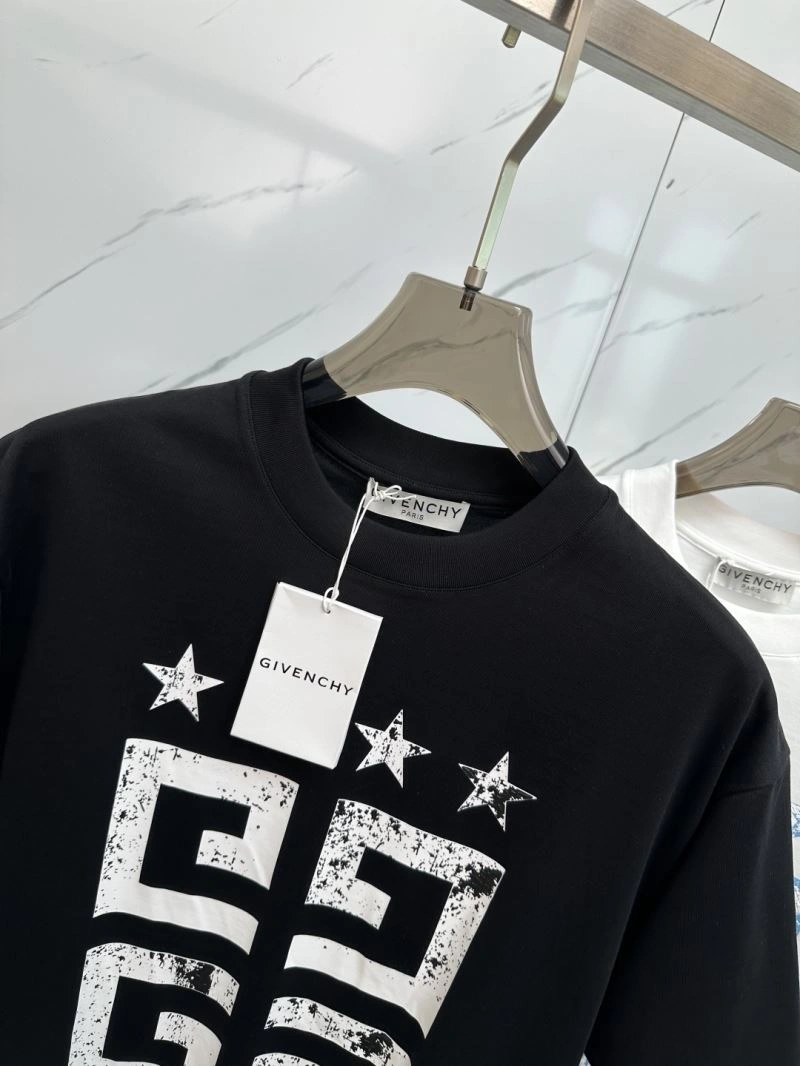 UrbanChic Givenchy T-Shirts 123965