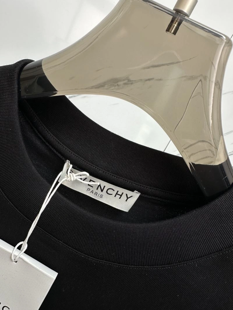 UrbanChic Givenchy T-Shirts 123965