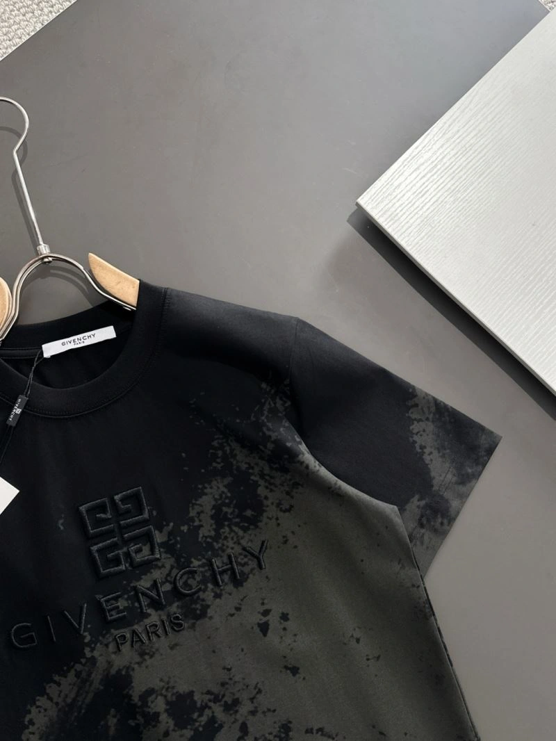 WaterResistant Givenchy T-Shirts 123960