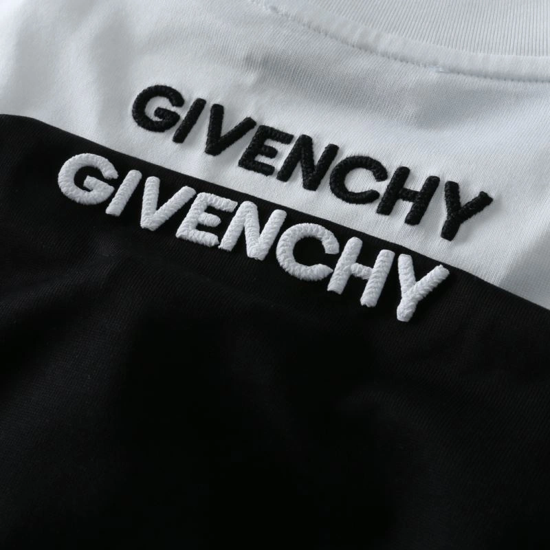 Givenchy T-Shirts Minimalist 123945
