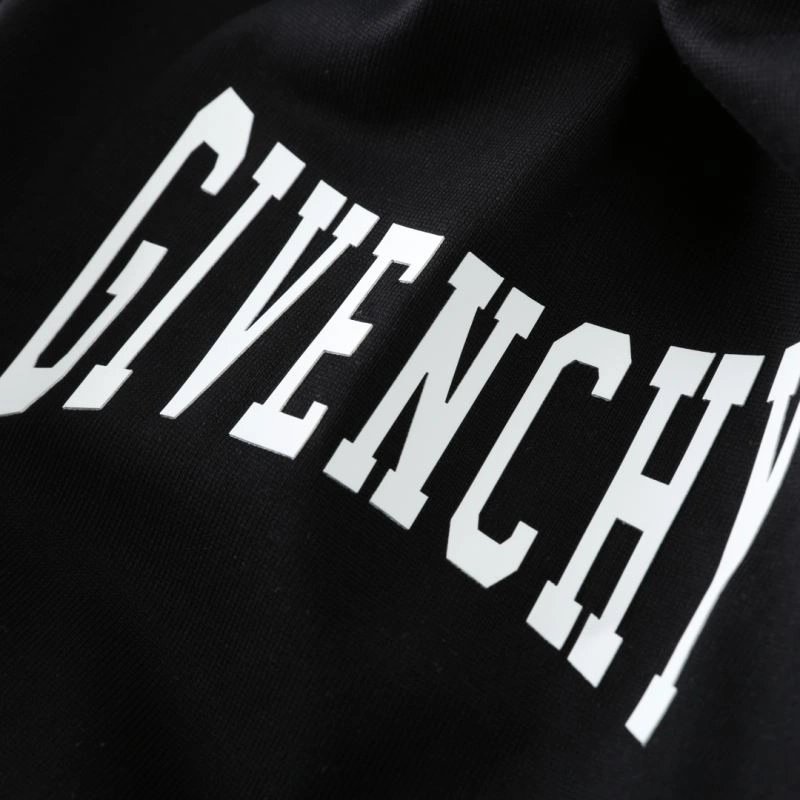 UrbanStyle Givenchy T-Shirts 123975