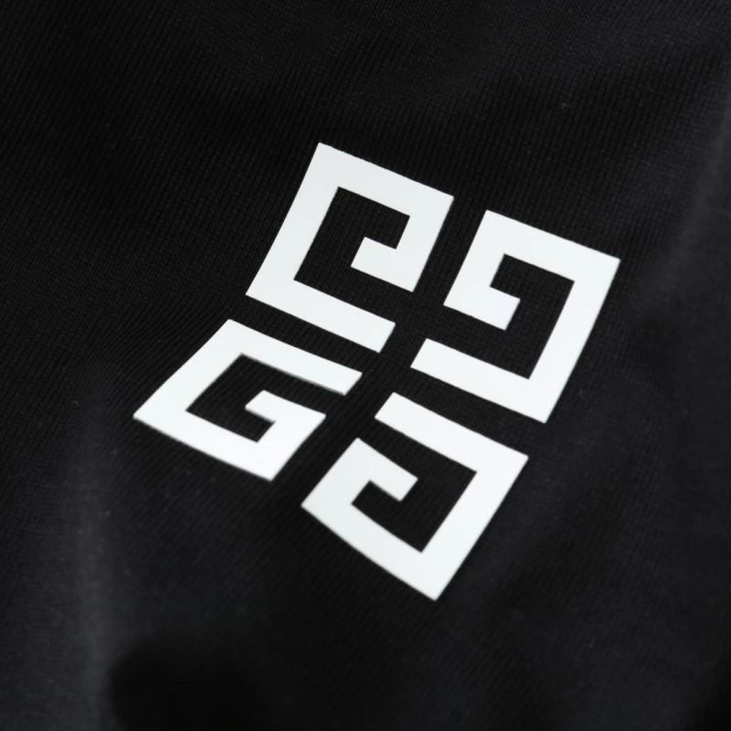 UrbanStyle Givenchy T-Shirts 123975