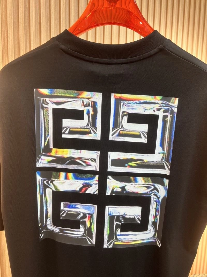 ComfortFit Givenchy T-Shirts 123971