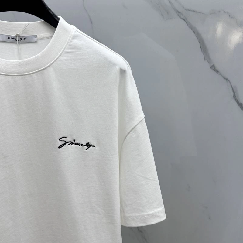 Resilient Givenchy T-Shirts 123955