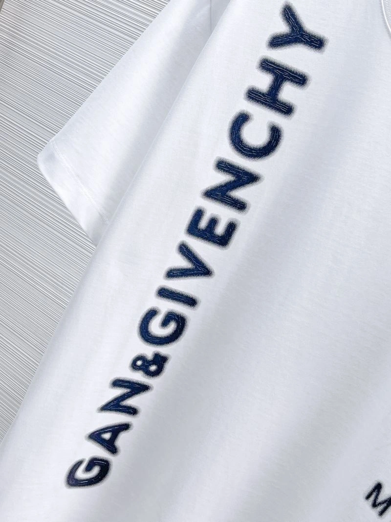 SmartChoice Givenchy T-Shirts 123942